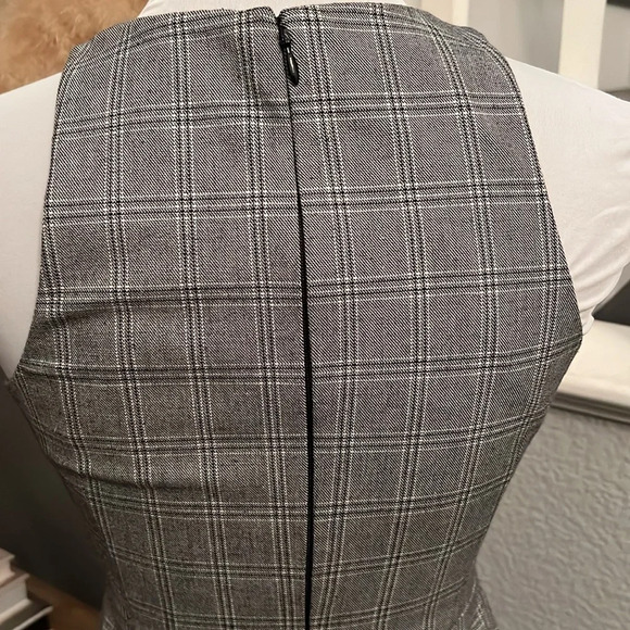 Banana Republic GLEN PLAID SPORTIF SHEATH DRESS PETITE SIZE 0 - Picture 6 of 8